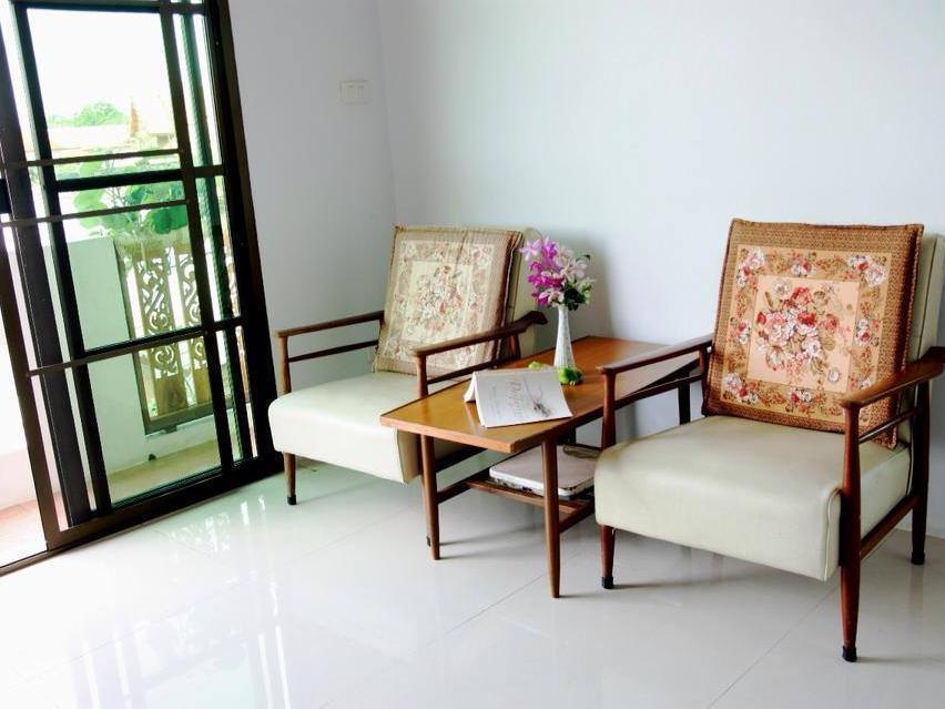 Loy Manee House Bed & Breakfast Ayutthaya Bagian luar foto